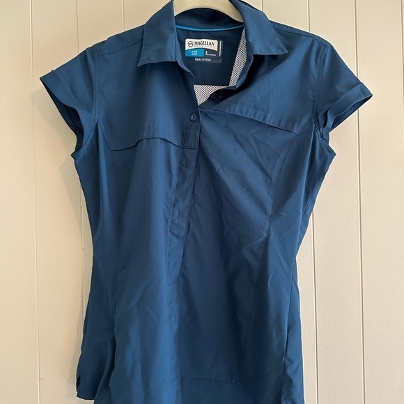 Magellan Outdoors Tops - MAGELLAN Button Down Navy Semi-Fitted Small Moisture Wicking